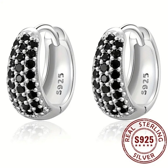 Jewelry - Sterling Silver earring with Black zircon stones! New in a box